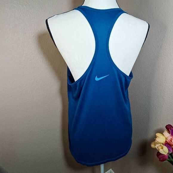 Nike Dri-fit racerback top Size L - Picture 3 of 6